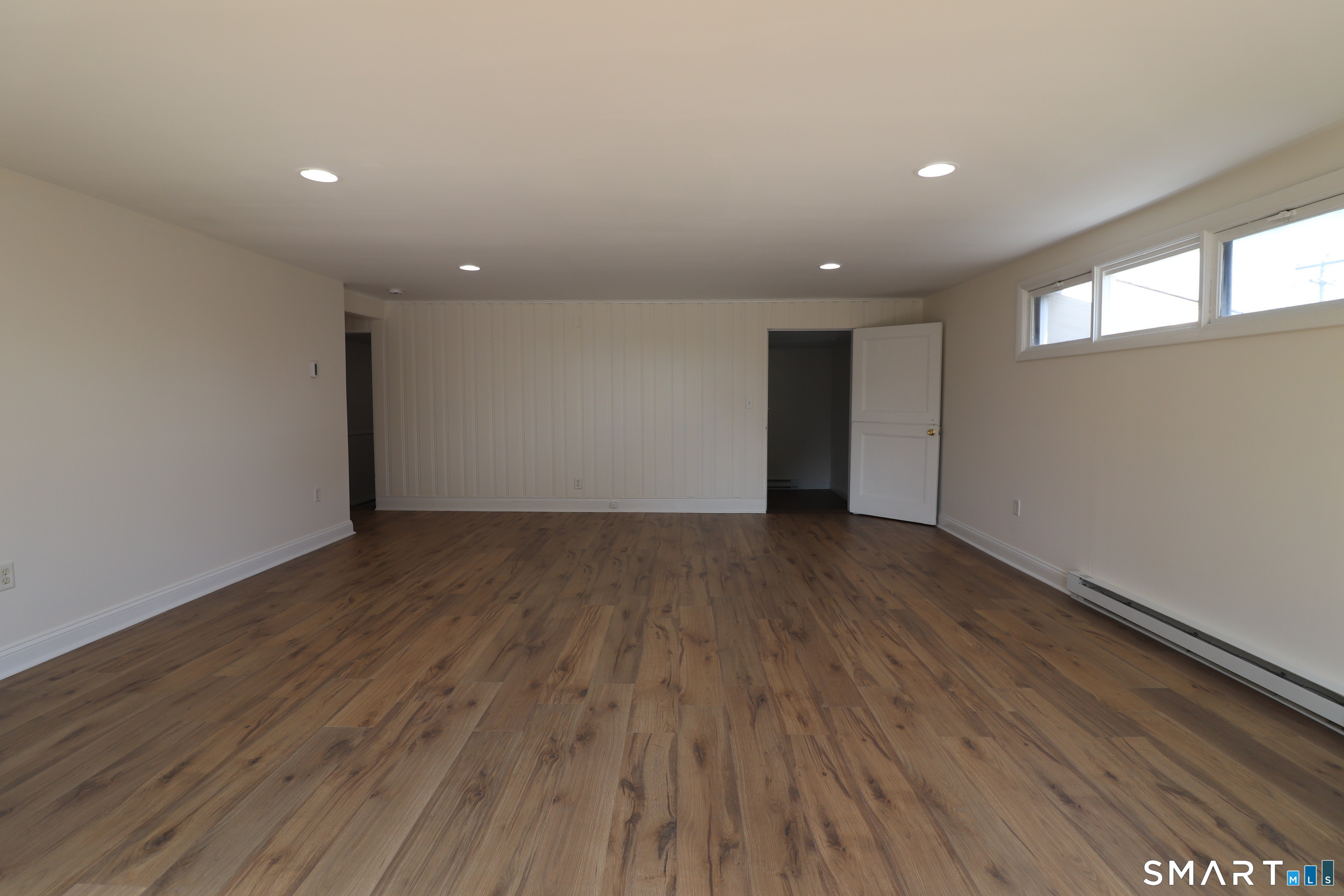 Photo of 374 Main St